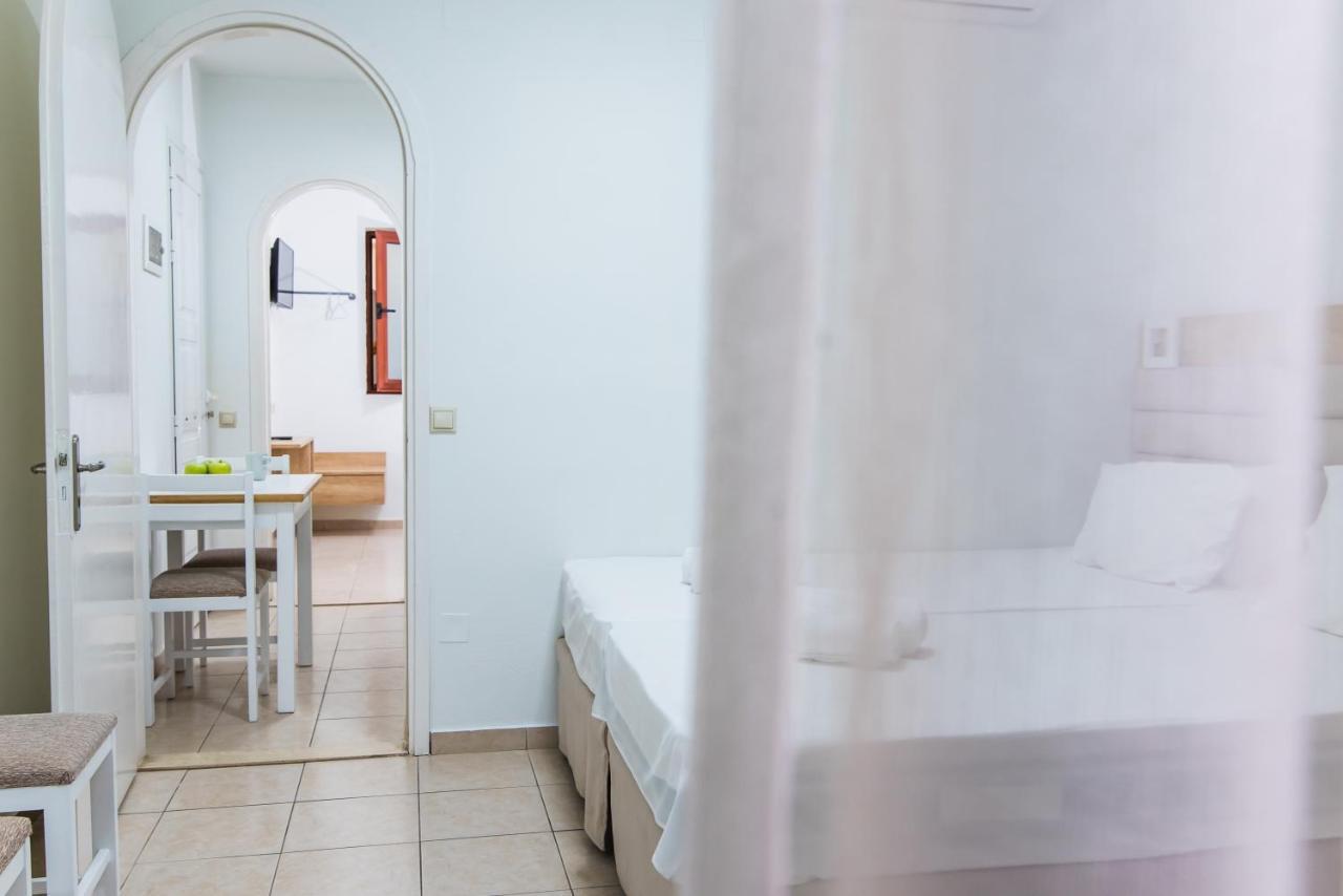 Vagelis Apartments Malia Exteriör bild