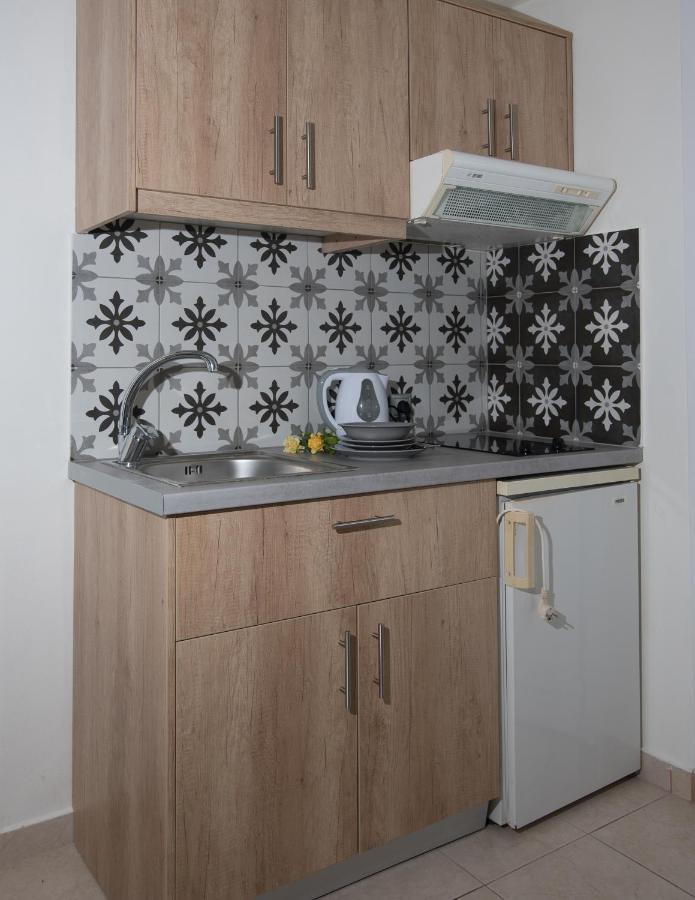 Vagelis Apartments Malia Exteriör bild